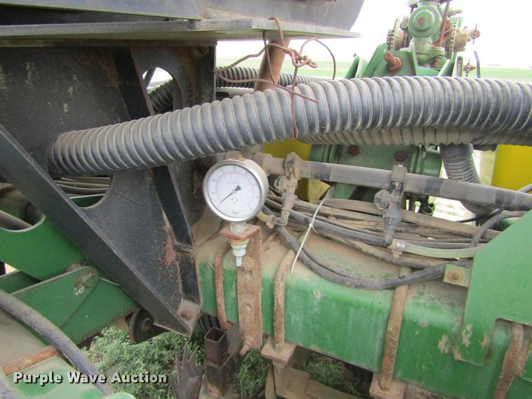 image for item DE6830 2002 John Deere 1760 no-till planter