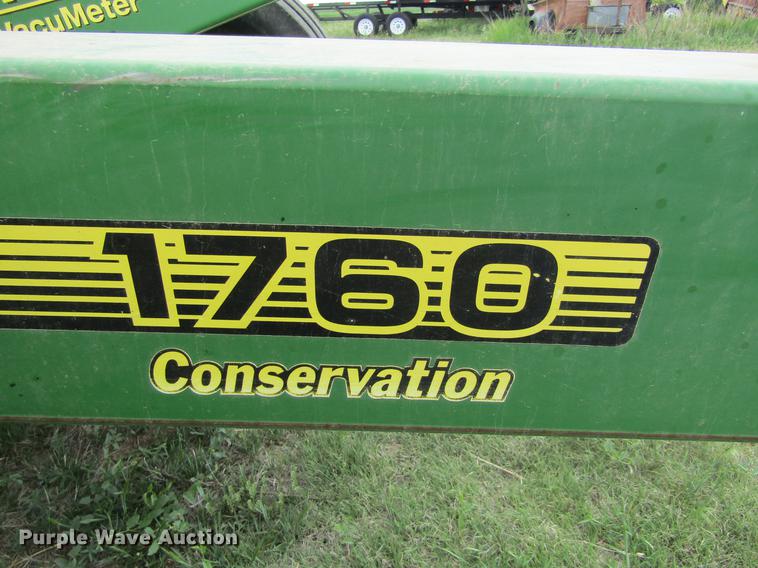 image for item DE6830 2002 John Deere 1760 no-till planter