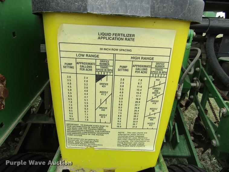 image for item DE6830 2002 John Deere 1760 no-till planter