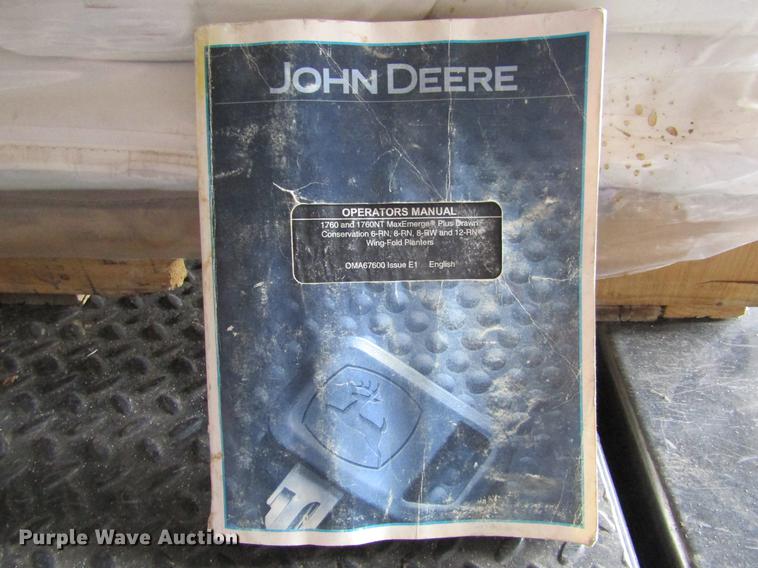 image for item DE6830 2002 John Deere 1760 no-till planter