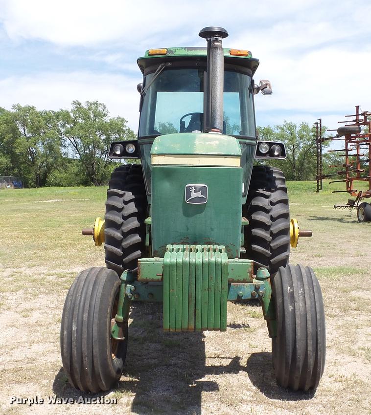 image for item DE7102 1976 John Deere 4630 tractor