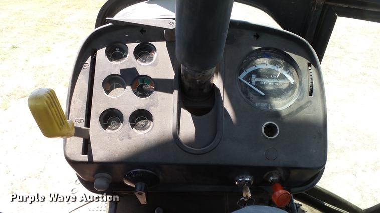 image for item DE7102 1976 John Deere 4630 tractor