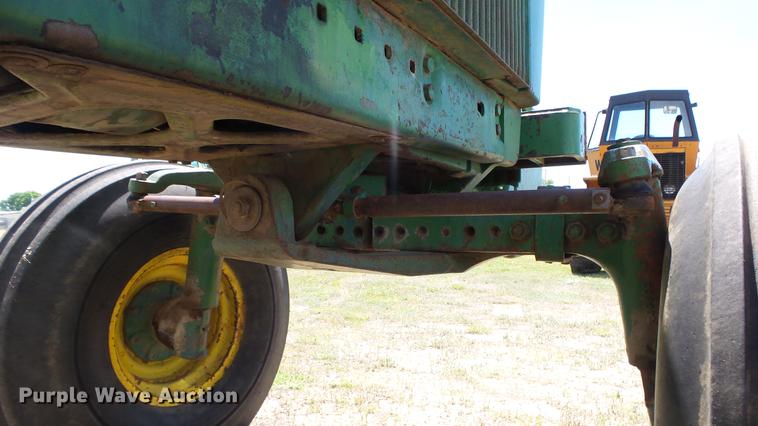 image for item DE7102 1976 John Deere 4630 tractor