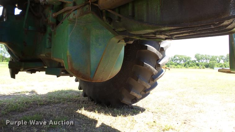 image for item DE7102 1976 John Deere 4630 tractor