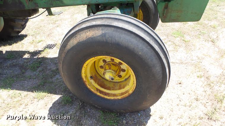 image for item DE7102 1976 John Deere 4630 tractor