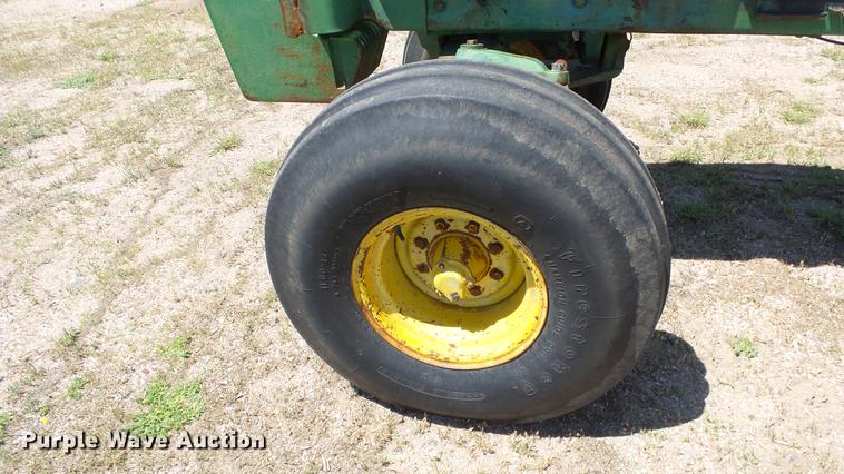 image for item DE7102 1976 John Deere 4630 tractor