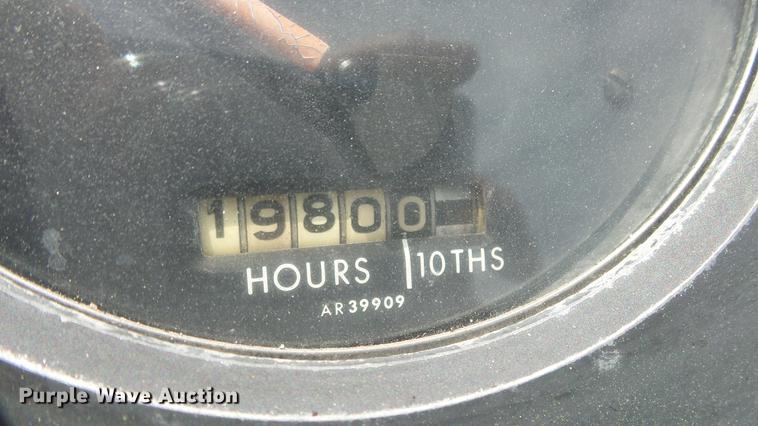 image for item DE7104 John Deere 2510 tractor