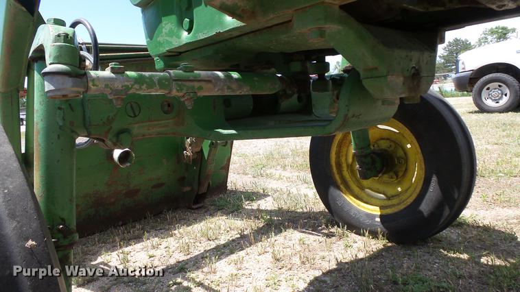 image for item DE7104 John Deere 2510 tractor