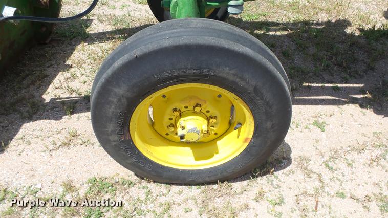 image for item DE7104 John Deere 2510 tractor