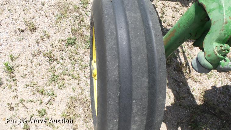 image for item DE7104 John Deere 2510 tractor