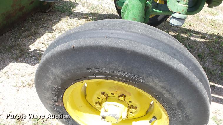 image for item DE7104 John Deere 2510 tractor