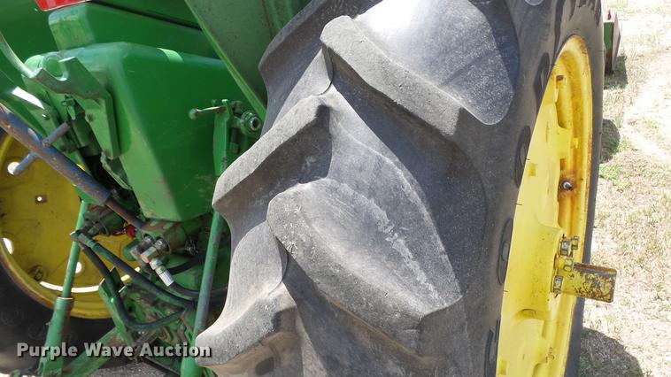 image for item DE7104 John Deere 2510 tractor