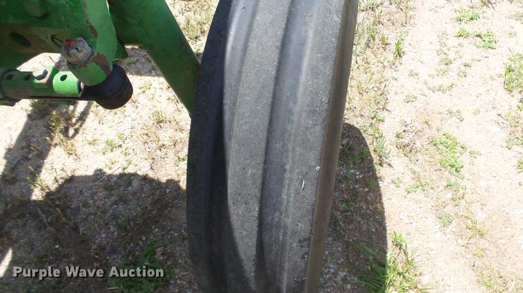 image for item DE7104 John Deere 2510 tractor