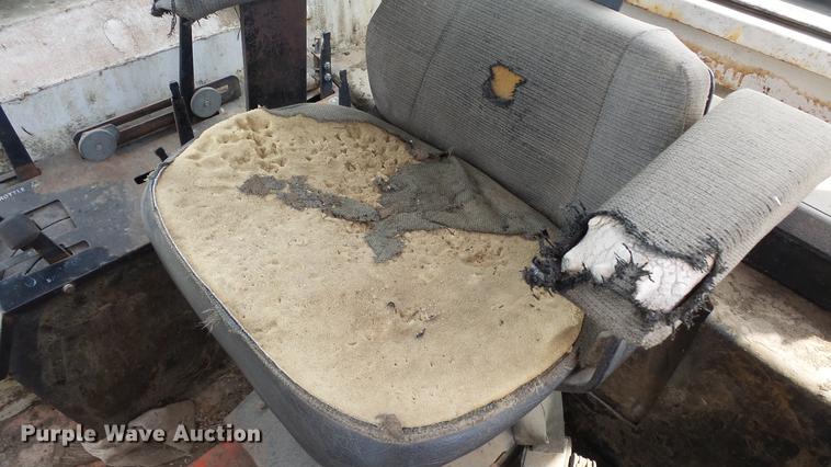 image for item DE7106 1976 Case 1070 tractor