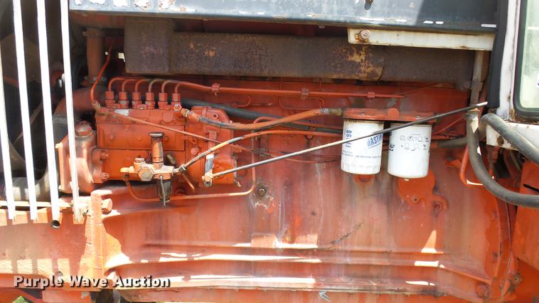 image for item DE7106 1976 Case 1070 tractor