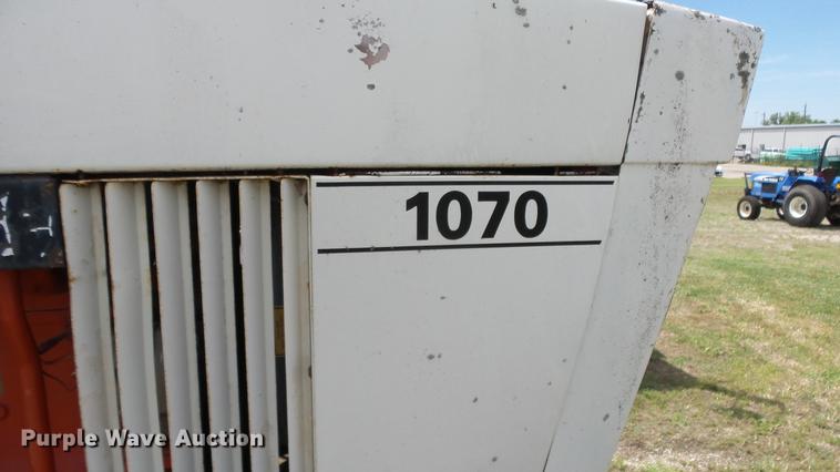 image for item DE7106 1976 Case 1070 tractor