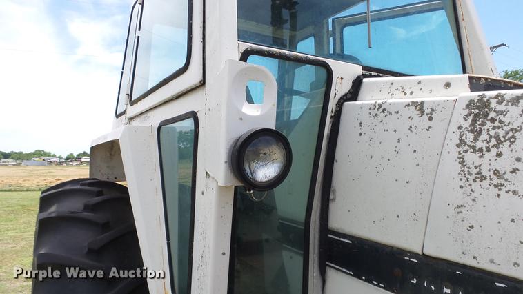 image for item DE7106 1976 Case 1070 tractor