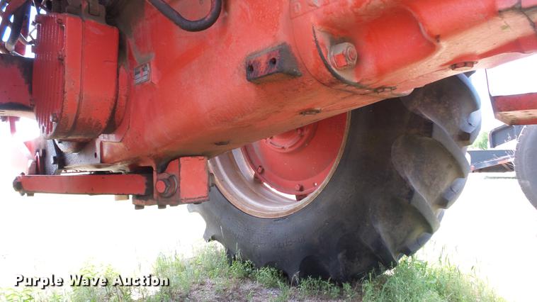 image for item DE7106 1976 Case 1070 tractor