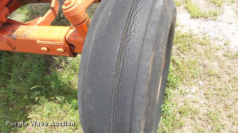 image for item DE7106 1976 Case 1070 tractor