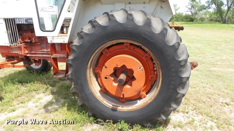 image for item DE7106 1976 Case 1070 tractor