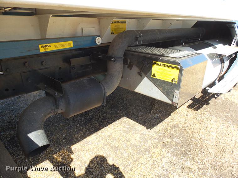 image for item DX9077 2007 Freightliner Columbia Heritage Edition silage truck