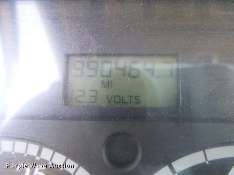 image for item DX9077 2007 Freightliner Columbia Heritage Edition silage truck