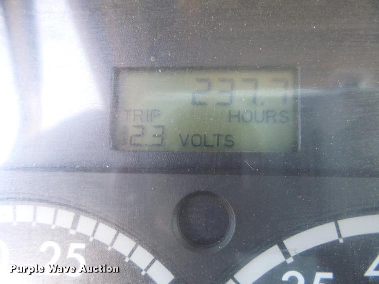 image for item DX9077 2007 Freightliner Columbia Heritage Edition silage truck