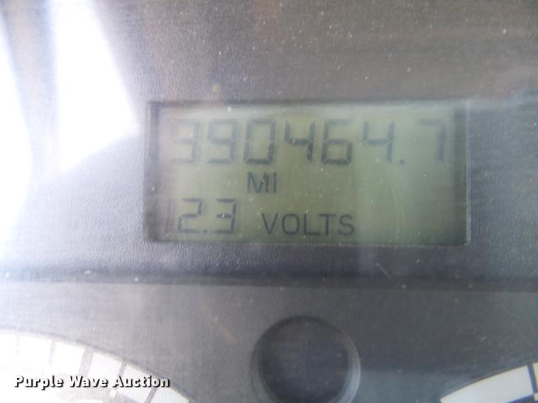 image for item DX9077 2007 Freightliner Columbia Heritage Edition silage truck