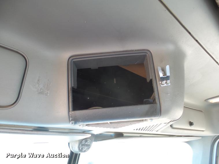 image for item DX9077 2007 Freightliner Columbia Heritage Edition silage truck