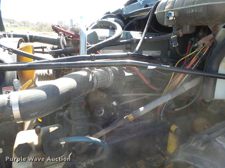 image for item DX9077 2007 Freightliner Columbia Heritage Edition silage truck