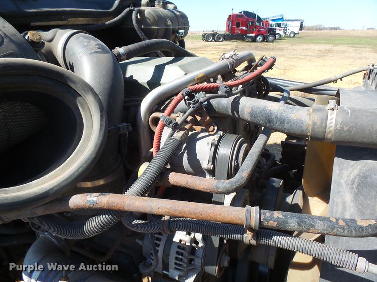 image for item DX9077 2007 Freightliner Columbia Heritage Edition silage truck