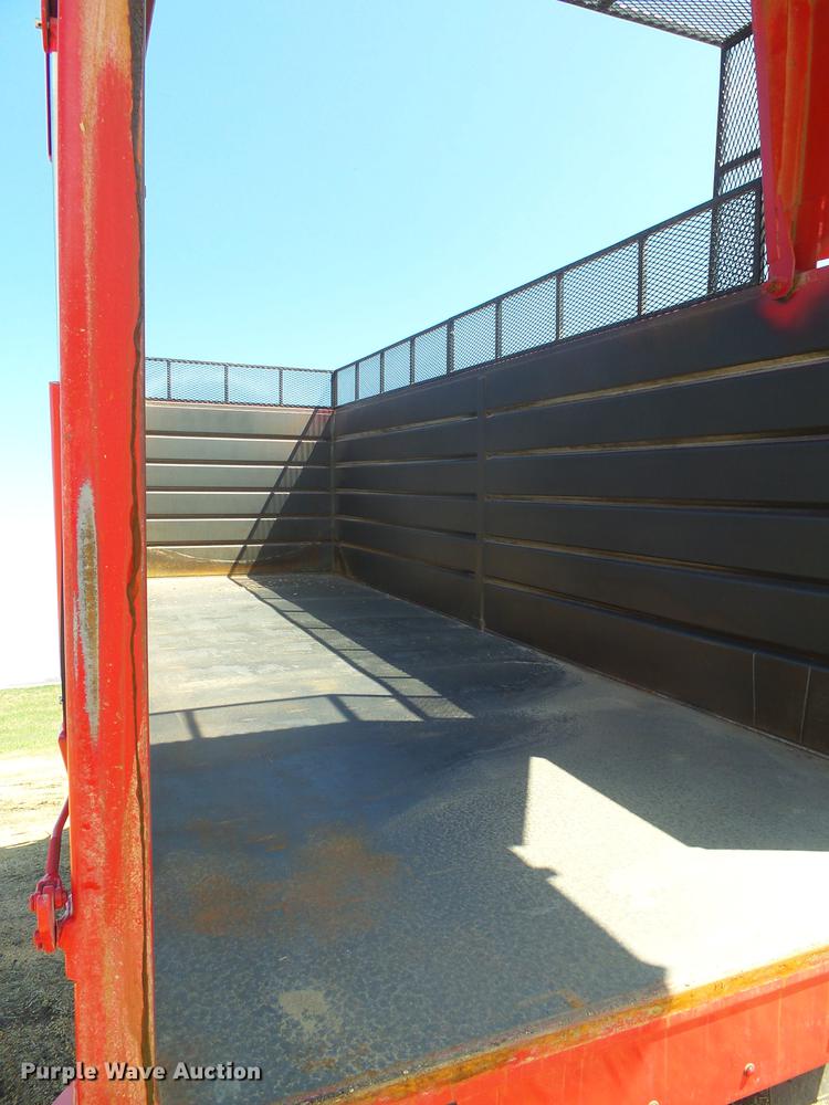 image for item DX9084 2006 International Eagle 9200i silage truck