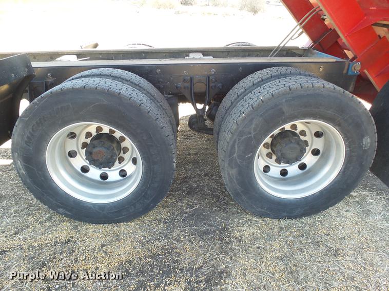 image for item DX9084 2006 International Eagle 9200i silage truck