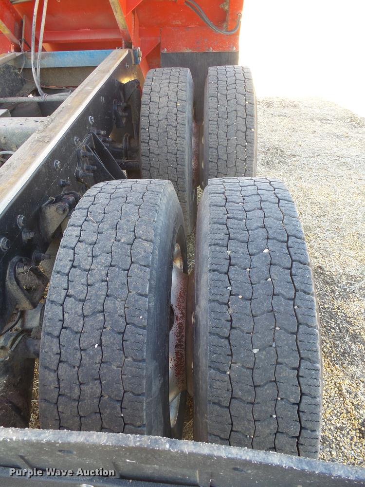 image for item DX9084 2006 International Eagle 9200i silage truck