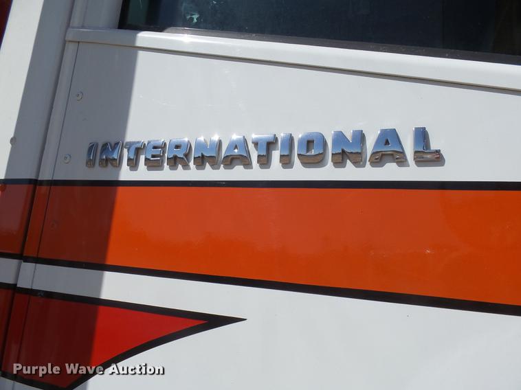 image for item DX9084 2006 International Eagle 9200i silage truck