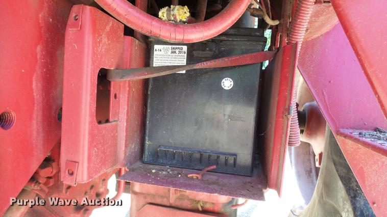 image for item DX9357 1980 International 1586 tractor