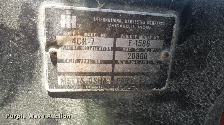 image for item DX9357 1980 International 1586 tractor