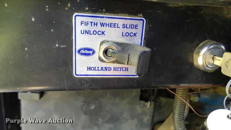 image for item DX9359 1992 International 8300 semi truck