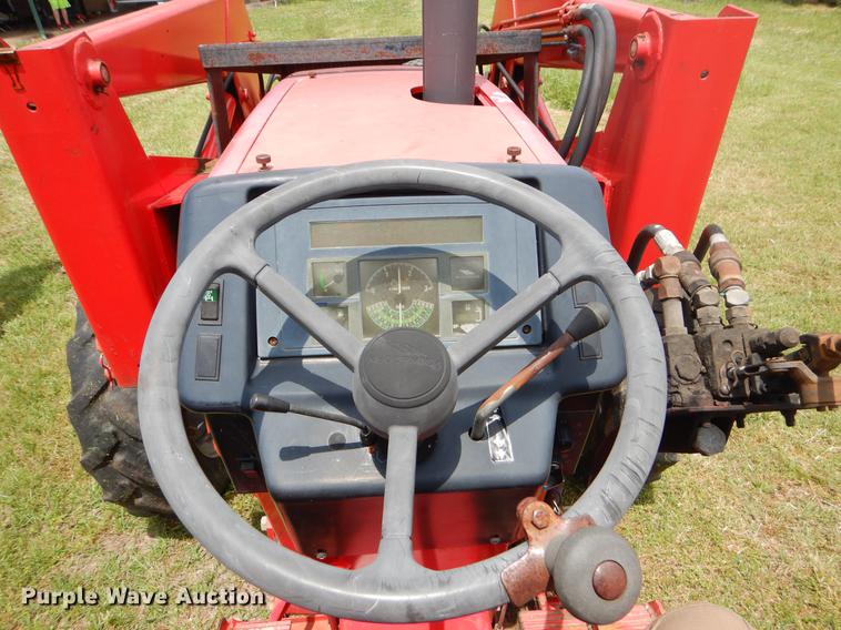 image for item EI9176 2005 McCormick C90 tractor