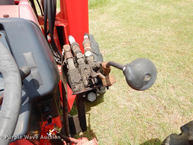 image for item EI9176 2005 McCormick C90 tractor