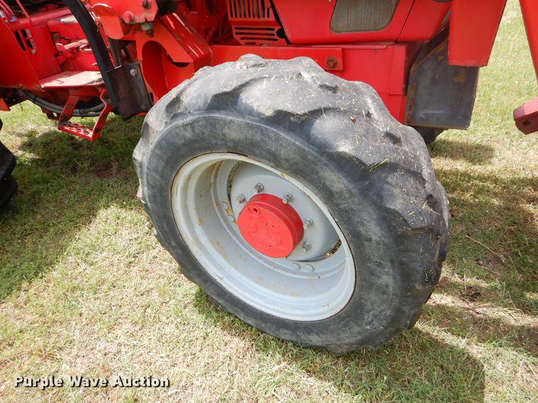 image for item EI9176 2005 McCormick C90 tractor