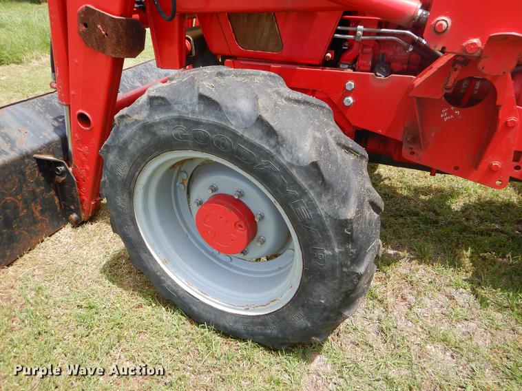 image for item EI9176 2005 McCormick C90 tractor