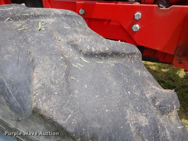 image for item EI9176 2005 McCormick C90 tractor