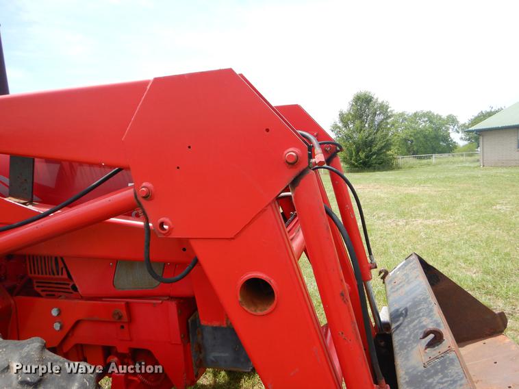 image for item EI9176 2005 McCormick C90 tractor