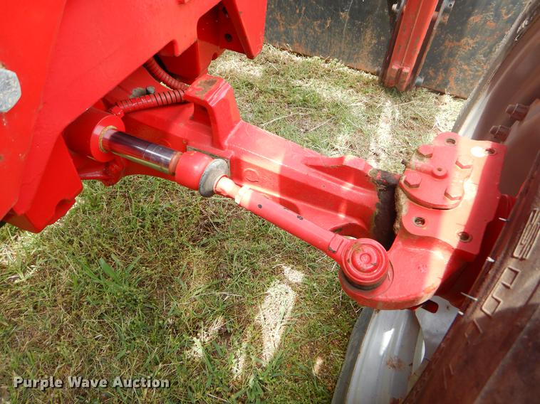 image for item EI9176 2005 McCormick C90 tractor