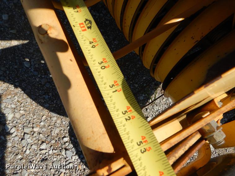 image for item EI9248 New Holland 630 round baler