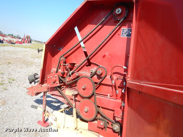 image for item EI9248 New Holland 630 round baler