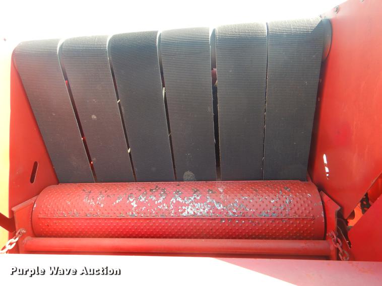 image for item EI9248 New Holland 630 round baler