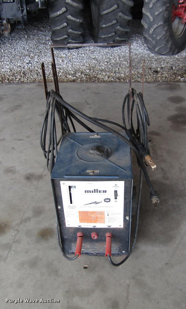 image for item EI9332 Miller Thunderbolt AC welder