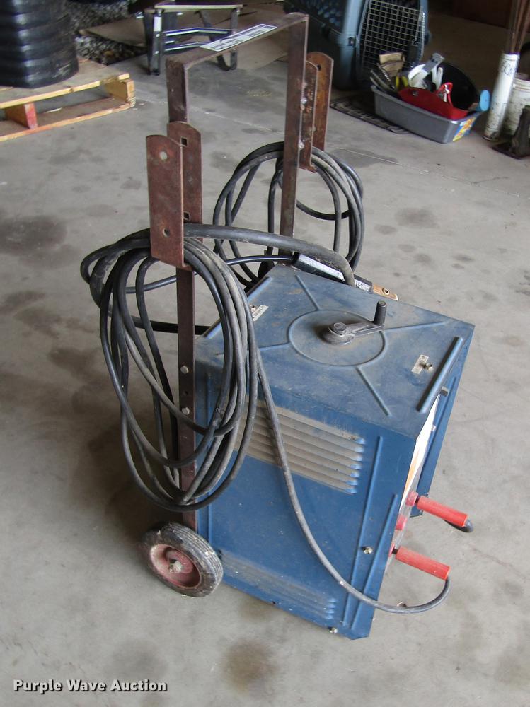 image for item EI9332 Miller Thunderbolt AC welder